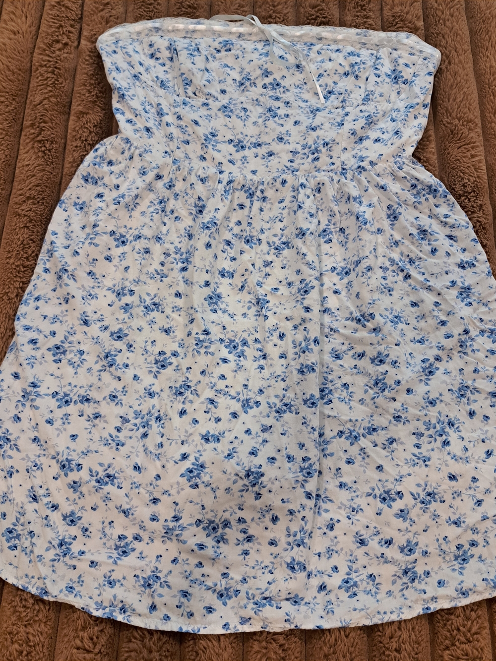 Aeropostale Floral Blue and White Strapless Lace-Trim Mini Dress Size Large